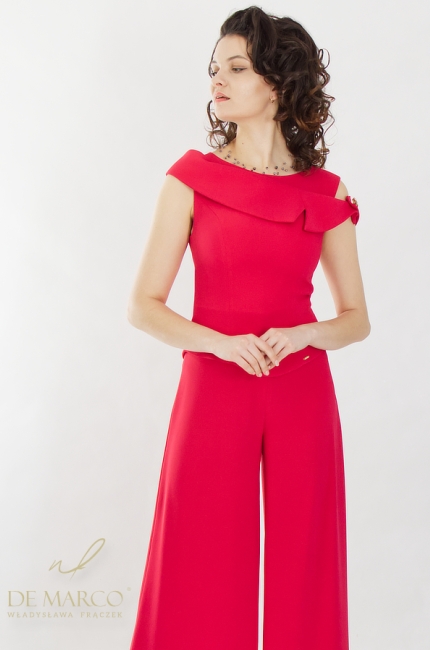 Szyty w Polsce ekskluzywny komplet damski czerwony ze spodniami typu flare. Sklep internetowy De Marco
