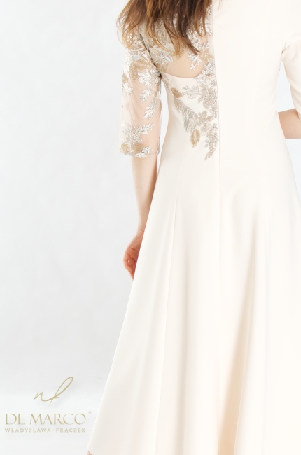 An exclusive maxi dress with lace made in Poland by the favorite designer of the First Lady of the Republic of Poland - Władysława Frączek. De Marco online store