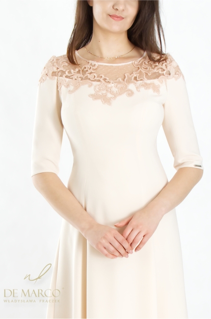 The most beautiful modern formal dresses from a Polish manufacturer. Luxurious lace dresses for celebrations. De Marco online store