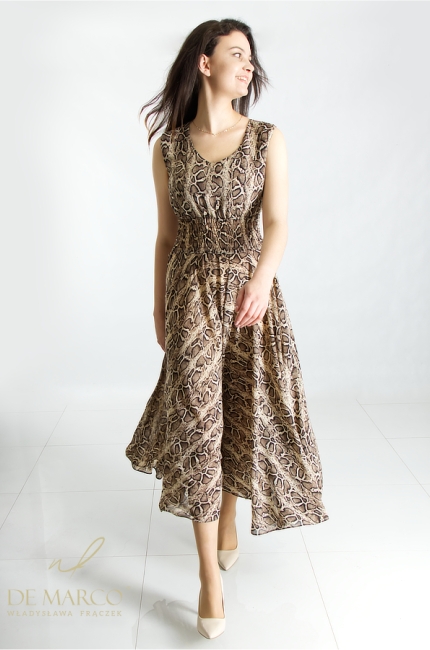 Tailor-made chiffon dress with a shawl. A fashionable summer set with an animal motif. De Marco online store