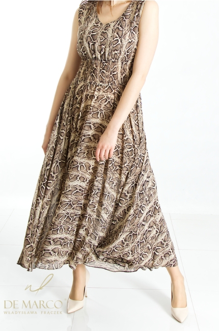 Chiffon summer dresses with a snakeskin motif, sewn in Poland. Polish producer De Marco