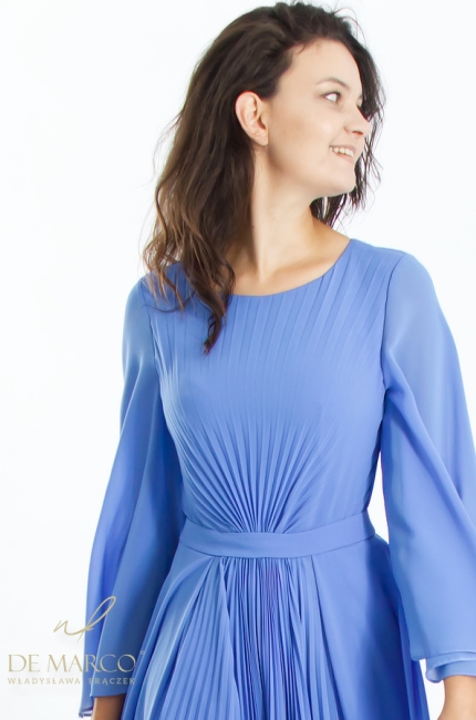 Blue maxi dress with pleating, made in Poland, perfect for a wedding. Polish producer De Marco