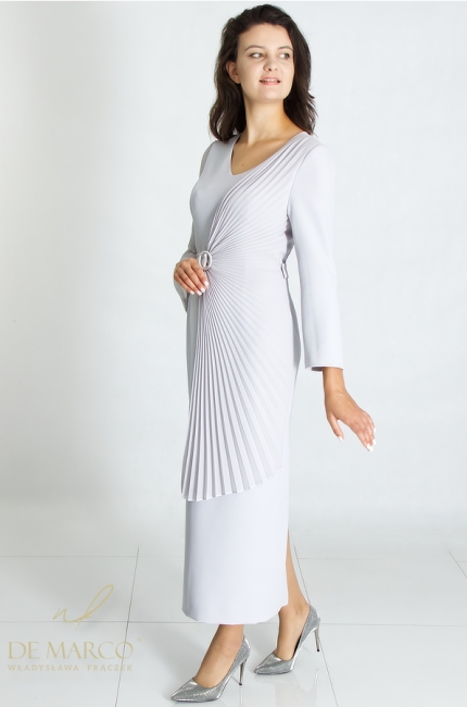 Beautiful formal dress with pleating and long sleeves. De Marco online store