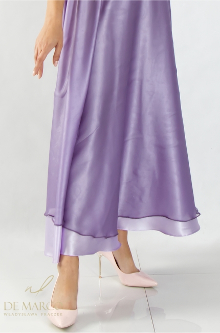 Romantic maxi flared dress made to measure from natural silk. The most beautiful evening styling in shades of purple. Polish manufacturer De Marco