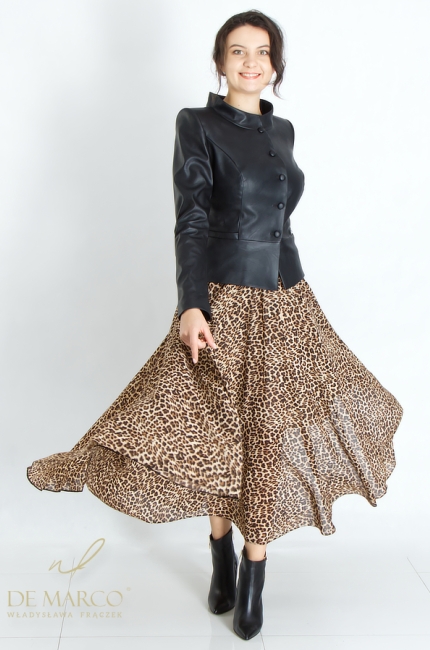 Luxurious maxi skirt in leopard print. The most beautiful women's styles with animal print. We sew in Małopolska. De Marco online store