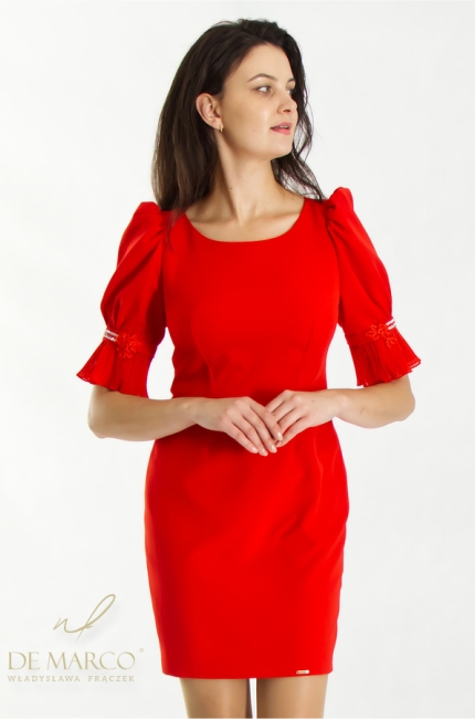 Eleganckie czerwone sukienki na wesele chrzciny rocznicę Komunię. Jak nosić czerwone kreacje? Modna czerwona sukienka z bufiastymi rękawami od projektantki Pierwszej Damy RP - Władysławy Frączek. Sklep internetowy De Marco