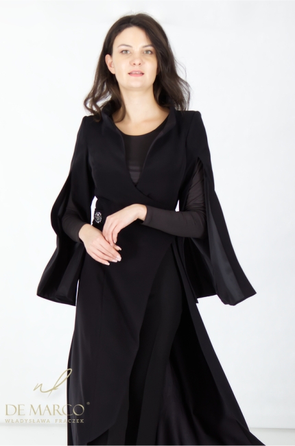Modne nowoczesne komplety budujące autorytet w kolorze czarnym. Elegancki płaszcz czarny maxi wieczorowy ze spodniami high-waist. Szyjemy w Małopolsce