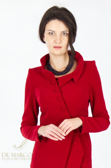 Elegancka polska garsonka asymetryczna ze spódnicą midi z zakładką. Polski producent ekskluzywnej odzieży damskiej De Marco